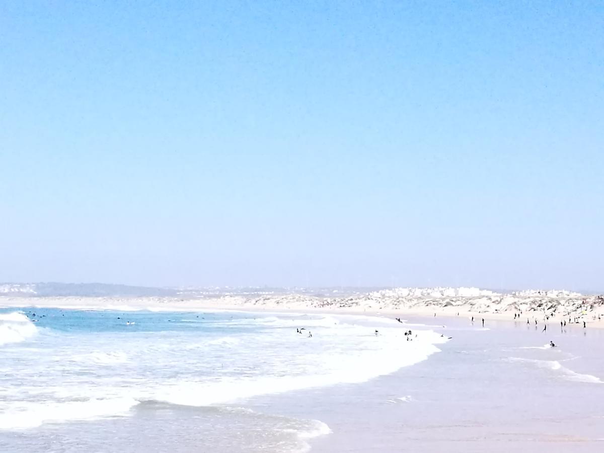 Peniche'S Blue & Yellow Exterior photo
